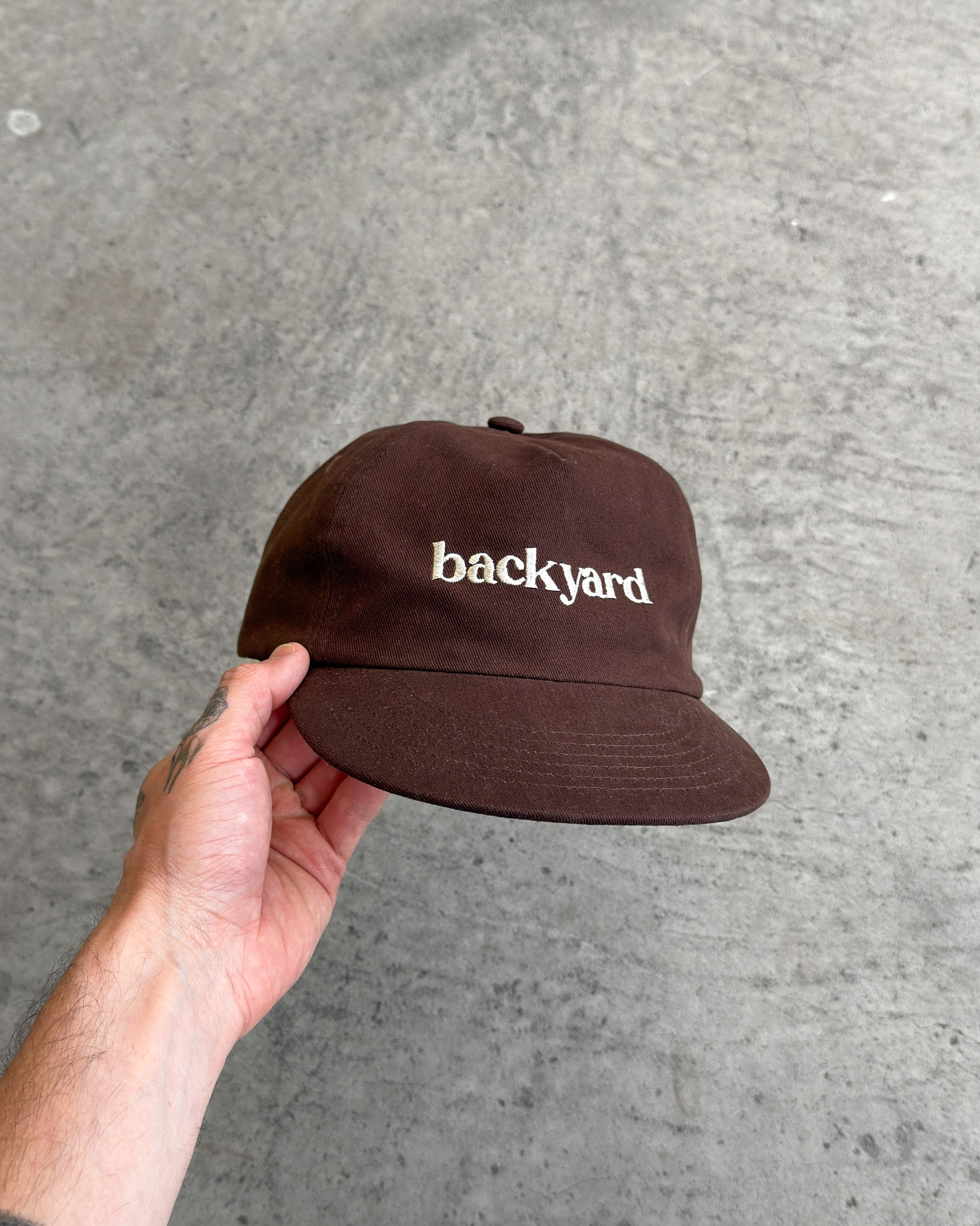 CLASSIC CAP - DARK BROWN