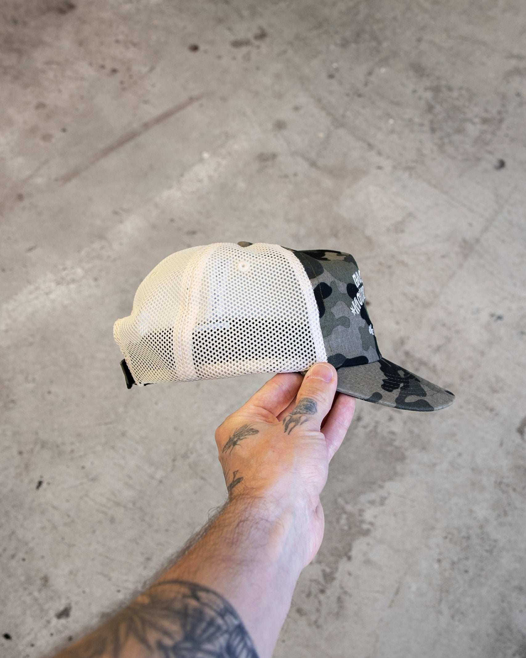 MOWING SERVICE TRUCKER CAP