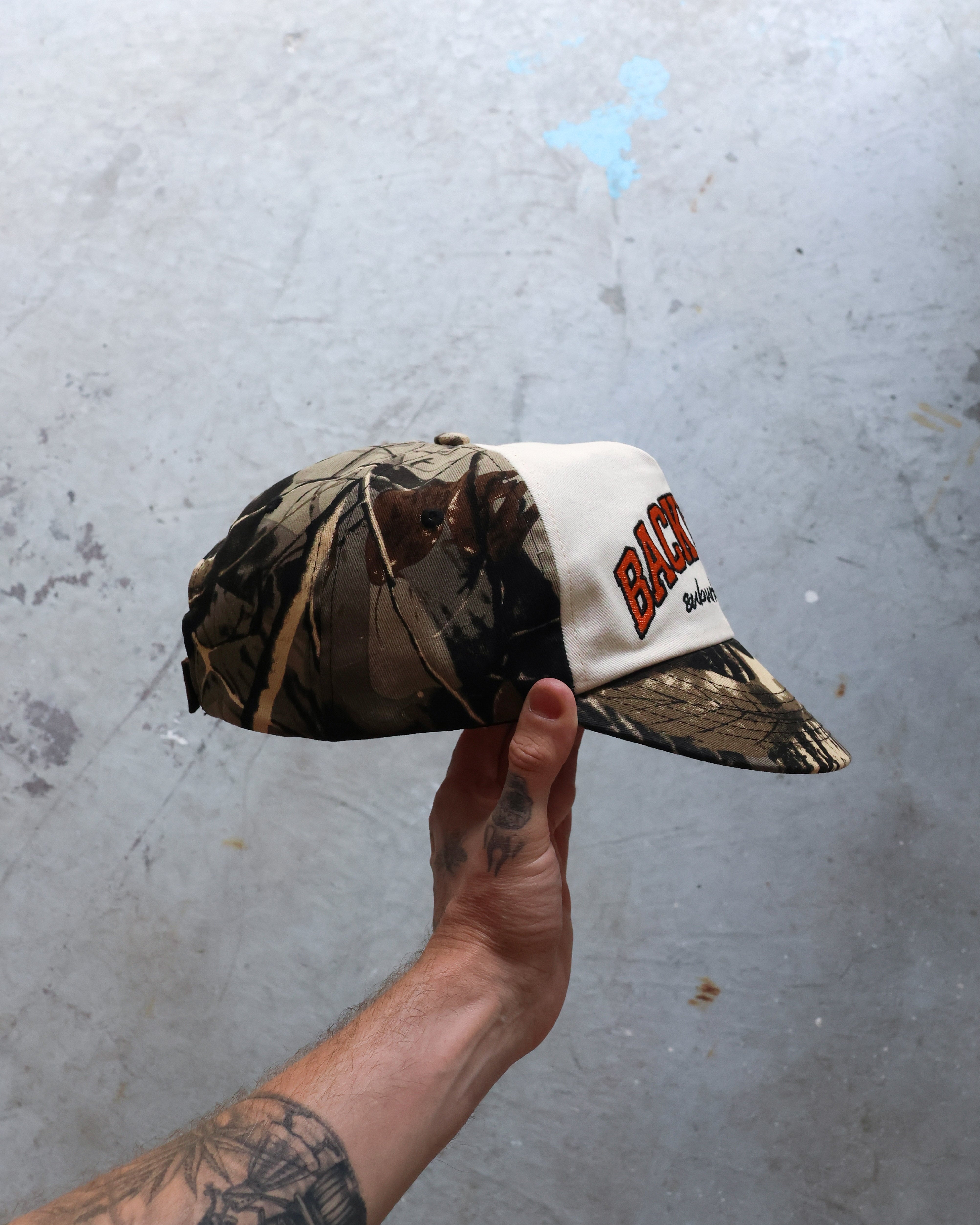 SUNDOWN CAP - CAMO/OFF WHITE