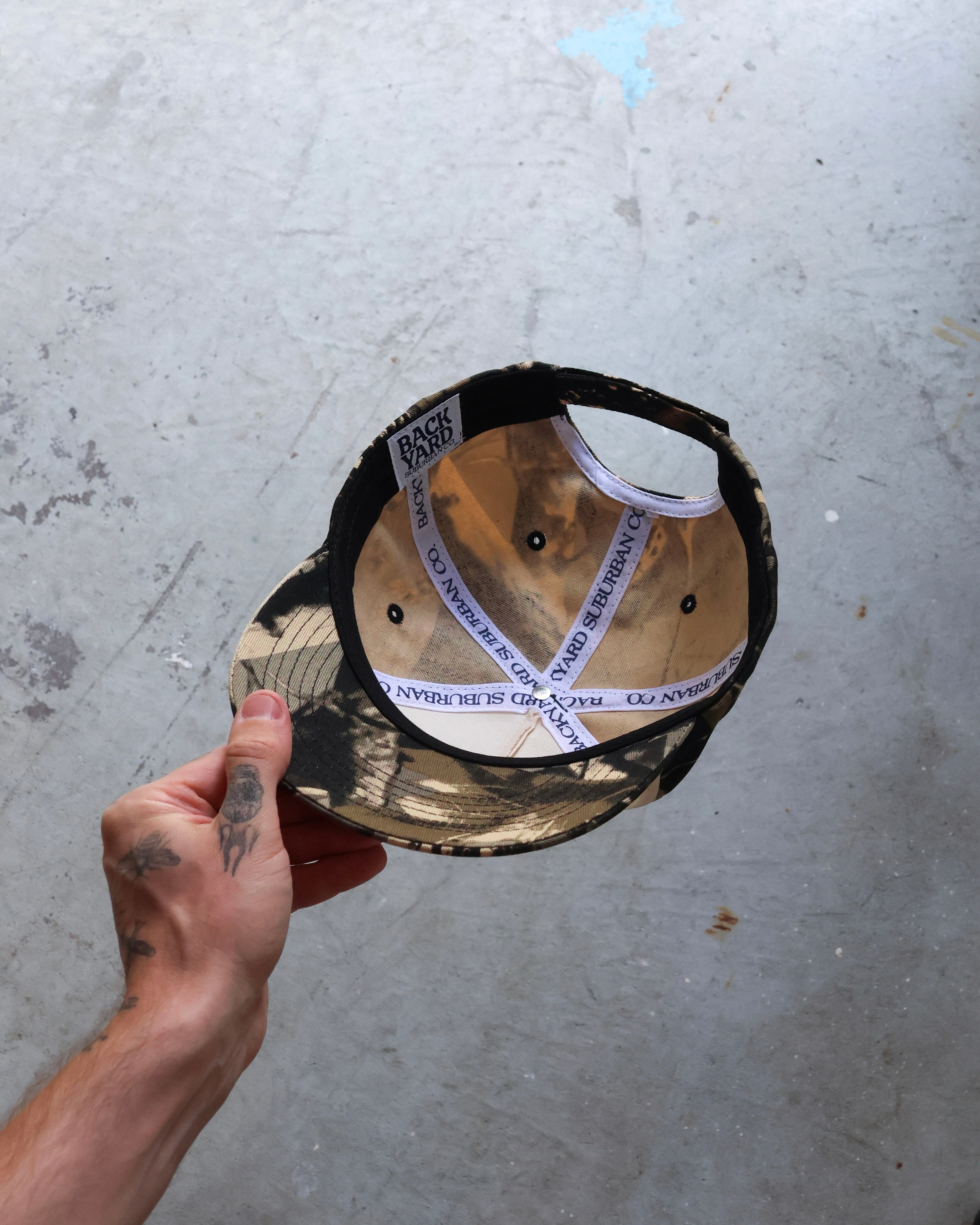 SUNDOWN CAP - CAMO/OFF WHITE