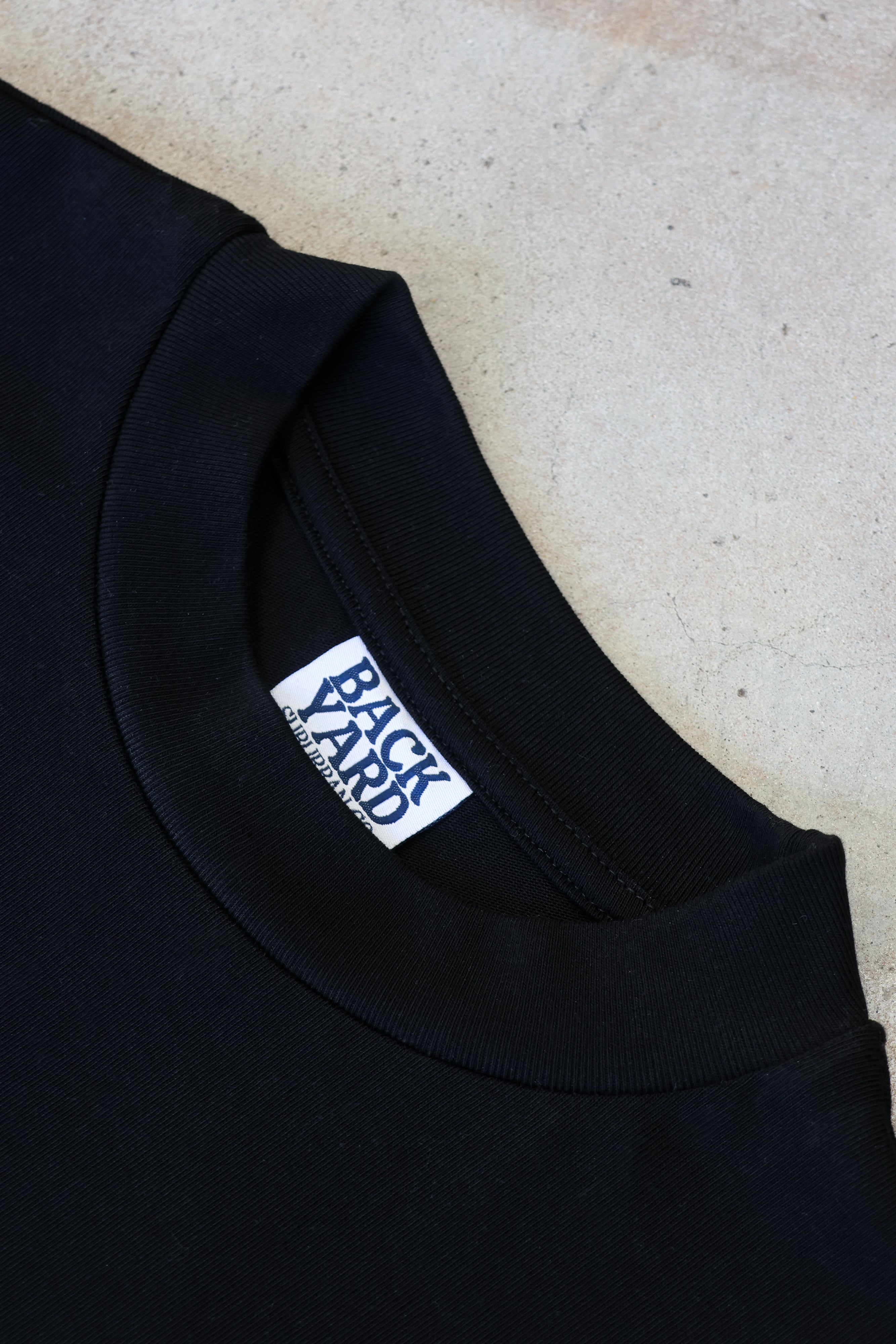 NOSTALGIC TEE - BLACK