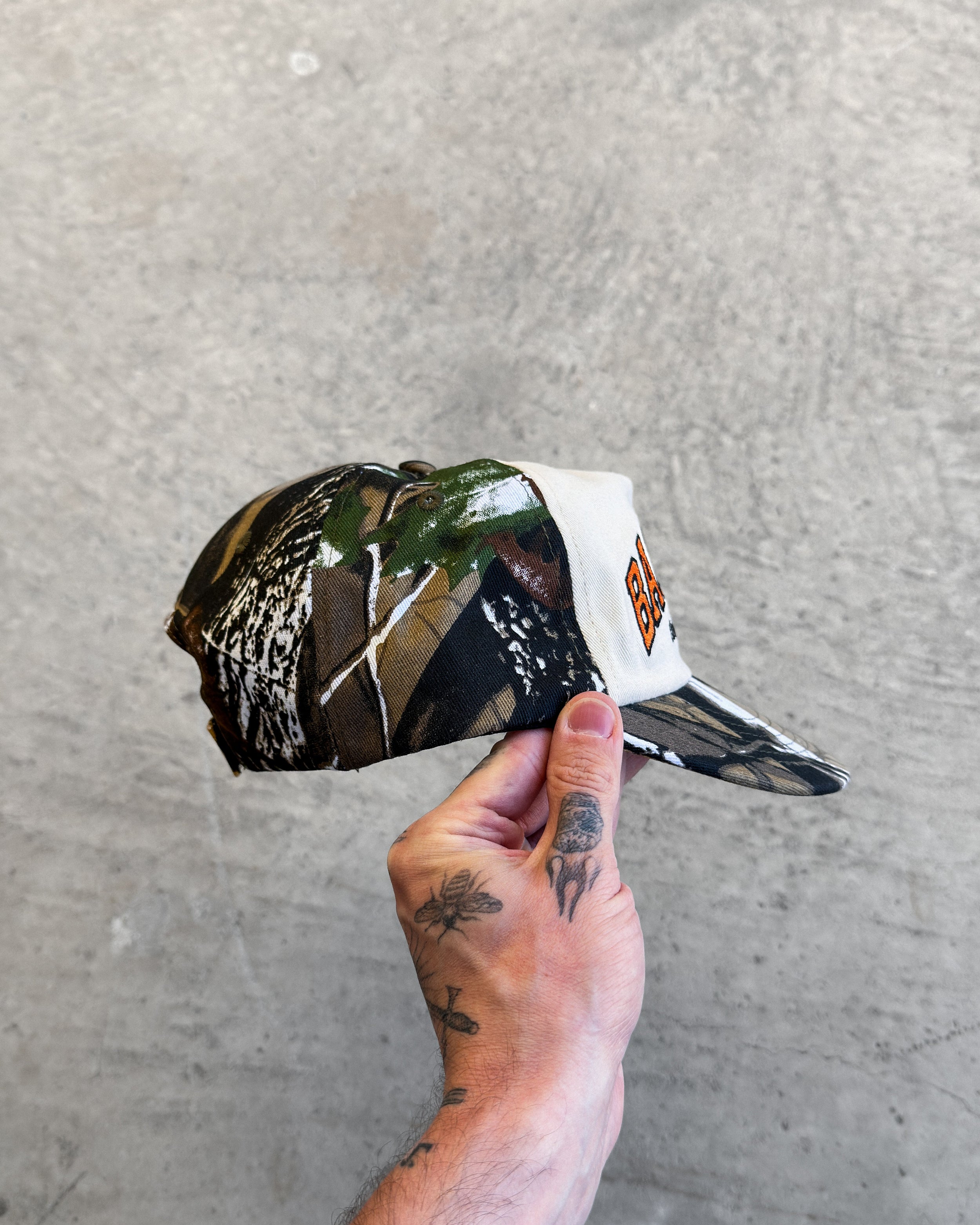 SUNDOWN CAP - CAMO/OFF WHITE