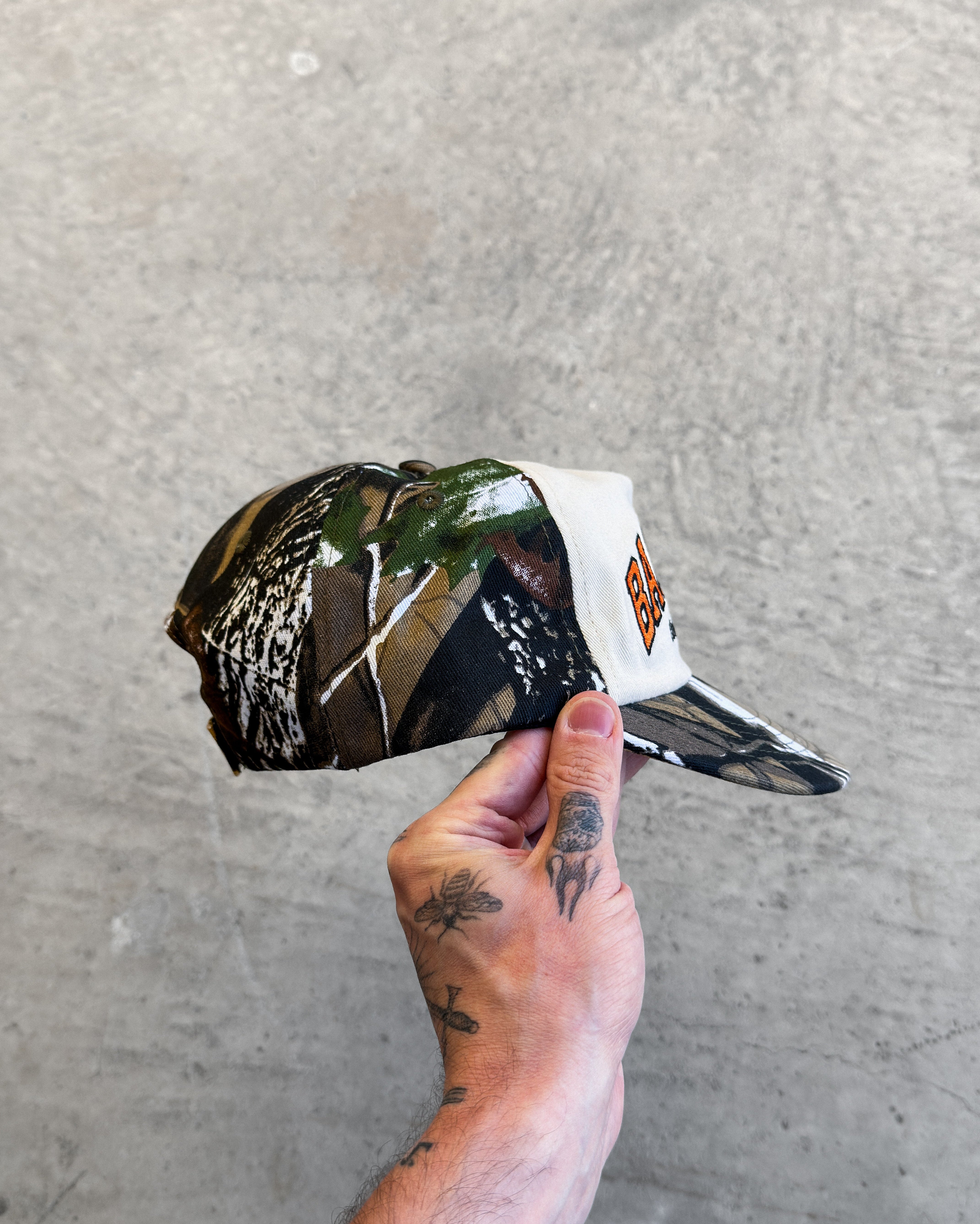 SUNDOWN CAP - CAMO/OFF WHITE